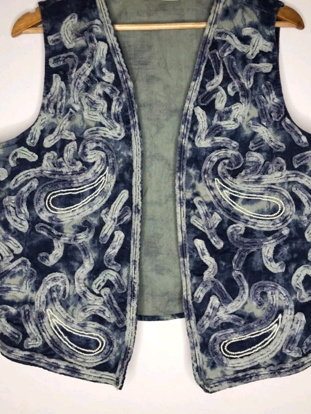 Chico's Women's Size 1 (M) Blue Tie Dye Paisley Beaded Vest Boho Chic